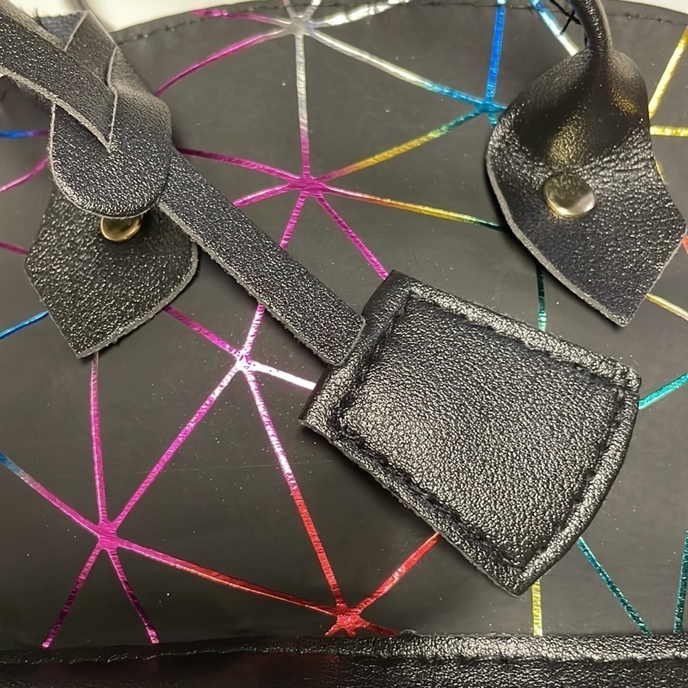 Black Geometric Ombre Design Dome Mini Bag - Picture 11 of 14